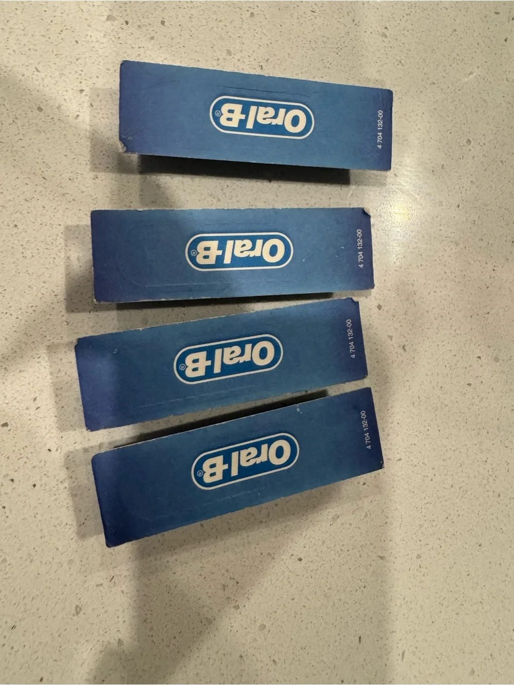 Pack of 4 Oral B Black Replacement Electric Toothbrush Heads with Color ID Rings